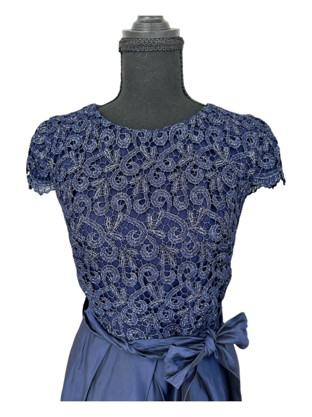 Suzi Chin for Maggy Boutique Navy Blue Lace & Taffeta Fit & Flare Cocktail Dress - Picture 2 of 10